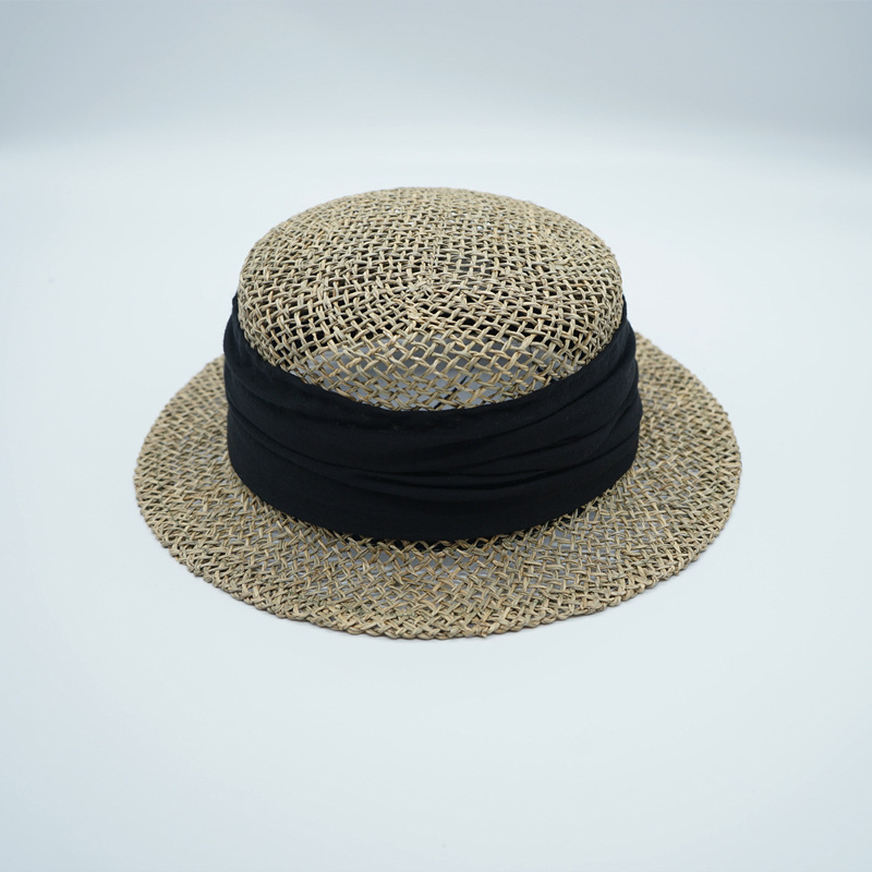 French retro Japanese woven hollow grass hat for women’s summer small brimmed short brimmed Panama flat top straw hat for foreign trade